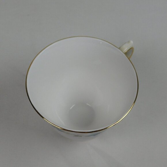 Royal Kent White With Blue Floral Design Bone China Cup And Saucer Set Vintage - Picture 7 of 11